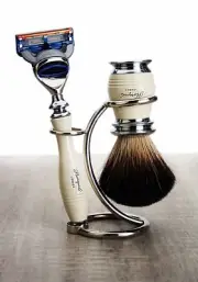 Ivory Color 3 Piece Men's Shaving Set. Badger Hair Brush, 5 Blade Razor & Stand