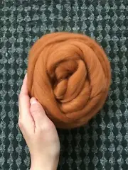 2 oz Cinnamon merino wool roving 22.5 micron for Spinning Felting Weaving