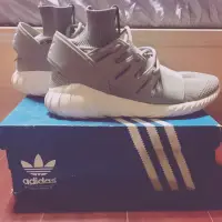 在飛比找蝦皮購物優惠-Adidas tubular doom