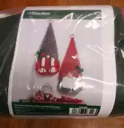 Herschners Macrame Kit Christmas Gnome Wall Hanging 8" x 22" Large NEW #518308