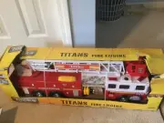 tonka titans fire engine 2008 (NEW)