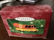 Hallmark Keepsake Oscar Mayer Wienermobile Musical Christmas Ornament 2000