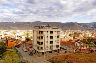 Asiri Cascada del Inca