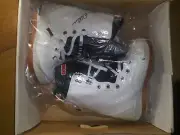 Vans Circe Wallace Signature Snowboard Boots W5 Black and White New in Box NIB
