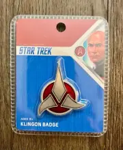Quantum Mechanix Star Trek: Klingon Emblem Badge Magnetic Clasp - Lootcrate