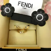 在飛比找蝦皮購物優惠-保証真品 Fendi 惡魔戒指