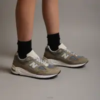 在飛比找蝦皮購物優惠-【-ZIPPER-】"現貨" NEW BALANCE 990