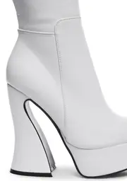 [Lamoda] Wide Fit White Sketchy Heeled Boots- White