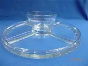 DECORATIVE CLEAR GLASS ROUND DIP AND CHIP ONE PIECE PLATTER NEW