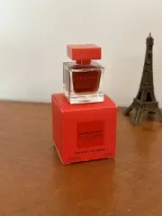 NARCISO RODRIGUEZ ROUGE RED CUBE 7.5ml Perfume with box.