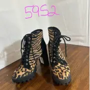 Bamboo Women's Leopard Print Lace-Up Chunky Heel Combat Ankle Platform Boots Sz7