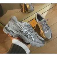 在飛比找蝦皮購物優惠-Asics Gel-Flux 4 CN 金屬銀(女款)