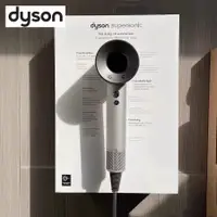 在飛比找蝦皮購物優惠-【二手代購 內附發票】Dyson 吹風機 無瑕疵 全新二合一