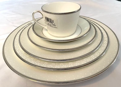 BRAND NEW W/ TAGS ROYAL DOULTON POINTE D'ESPRIT 6 PC PLACE SETTING -FREE SHIP