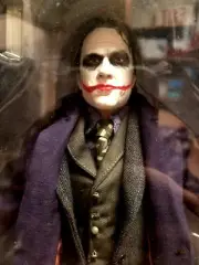 DC DIRECT BATMAN THE DARK KNIGHT JOKER 1:6 SCALE COLLECTOR FIGURE HEATH LEDGER