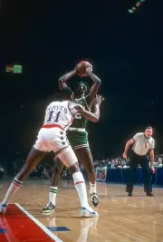 Sidney Wicks Boston Celtics looks to pass the ball over the top of- Old Photo