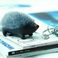 在飛比找博客來優惠-【香港Luft】T. Porcupine小豪豬鑰匙圈 黑灰