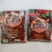 Vintage 1995 K-Mart Christmas Standard Pillow Shams Green Red Poinsettias USA
