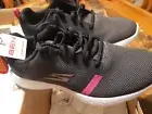 New Womens Skechers GoRun 600 Revel 15069/BKHP in Black & Hot Pink size 6