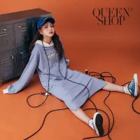 在飛比找蝦皮購物優惠-全新 QUEENSHOP 蛋頭先生來個快樂臉撞色連帽長洋裝 