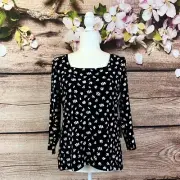 NWT Chico’s Women’s Rayon Black White Abstract Print Square Neck Elegant Blouse