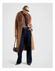 [Forever New] Chelsea Double Breasted Fur Collar Coat in Camel