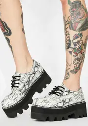[T.U.K.] Glow Snakeskin Dino Lug Sole Platform Oxfords