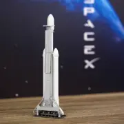 1:300 Scale SpaceX Falcon9 Falcon Heavy with KSC-39A Painted Rocket Model