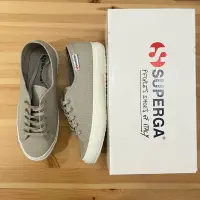 在飛比找蝦皮購物優惠-SUPERGA 淺灰色帆布鞋