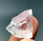 41 Carats Natural Kunzite Crystal From Afghanistan