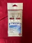 Mustad Snelled Beak Hook size 6 - 6LB. Test