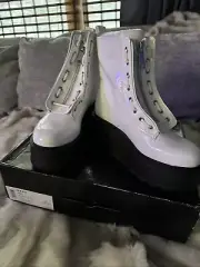 DKNY Platform White Harli Combat Women Boots Size 8.5
