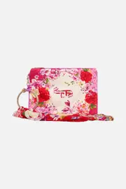 RING SCARF CLUTCH KISS AND TELL