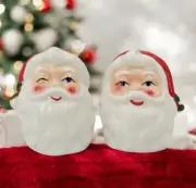 Santa Claus Winking & Smiling Retro Ceramic Salt & Pepper Shaker Set