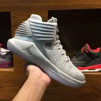 在飛比找Yahoo!奇摩拍賣優惠-Air Jordan 32 Pure Platinum 白灰