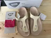 Birkenstock Gizeh 1983+Socks | Beige | EU 38 | Ladies 7 | Mens 5 | Regular Fit