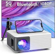 Mini Proyector Portátil con Tripode, 8000 Lumens Videoproyector Soporta HD 1080P, AKIYO Proyector Portátil Cine en Casa, para Movil/Teléfono/PC/PS4/TV Stick/HDMI, Regalo para Niños
