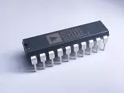 AD7528JNZ AD7528 Analog Devices Dual 8-Bit Buffered Multiplying DAC IC DIP-20