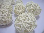 GGP 1 Set Of 20 Led Cream White 5Cm Rattan Cane Ball Battery Powered String Lights Christmas Gift Home Wedding Party Bedroom Decoration Table Centrepiece