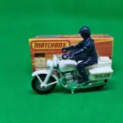 Matchbox - Superfast - New 33 - Police Motor Cyclist
