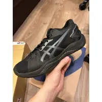 在飛比找蝦皮購物優惠-ASICS GELBURST 26 LOW 黑