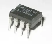 Maxim ICL7665 Voltage Over / Under Detector Dual Comparator - 8 Pin DIP 3uA CMOS