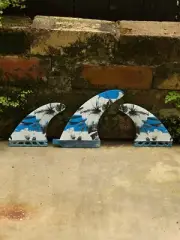 4.5" + 5.9" high 2+1 Fins, blue tropics print Performance Core.