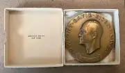Dwight d. Eisenhower Official inauguration, medal , original box & papers scarce