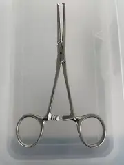 12 KOCHER Hemostatic Forceps, 5.1/2", Curved Serrated Jaws, 1 x 2 Teeth, Premium
