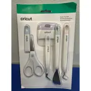 Cricut Basic Tool Set 5-Piece Precision Tool Kit for Crafting and DIYs New Vinyl