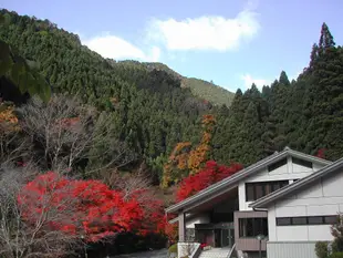 庫拉馬溫泉酒店