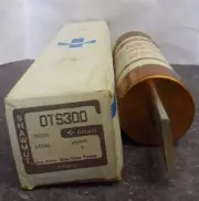 New Gould Shawmut OTS 300 Amps One-Time Fuse NOS 300 600V NIB