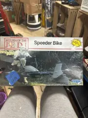 Star Wars Return of Jedi speeder bike in box