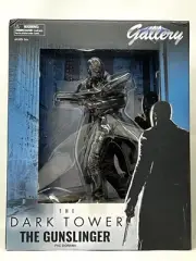The Dark Tower The Gunslinger PVC Diorama Diamond Select Gallery